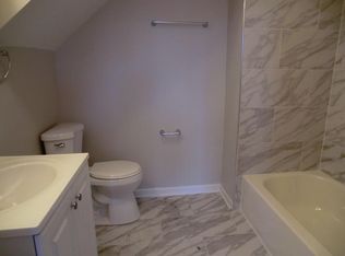 1447 W 17th St #2M5, Chicago, IL 60608