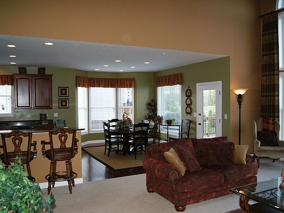 2nd image of 6702 Royal Plume Dr