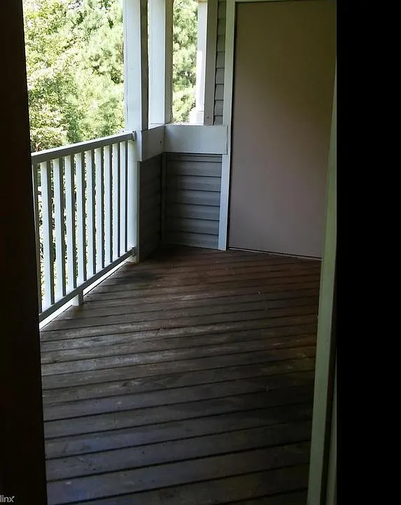 1420 Collegiate Cir #201