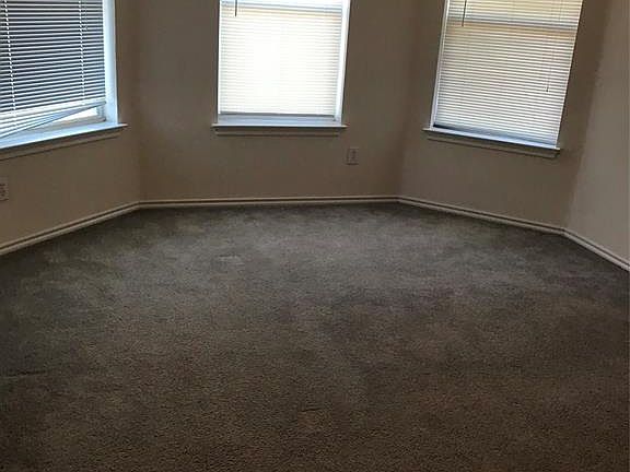 3rd image of 3019 San Martin Dr