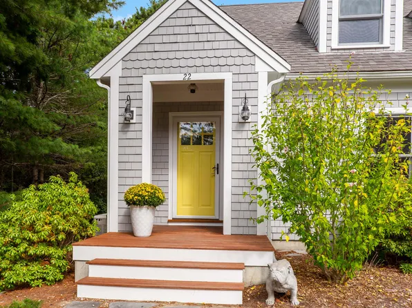 22 Corn Hill Road, East Falmouth, MA 02536