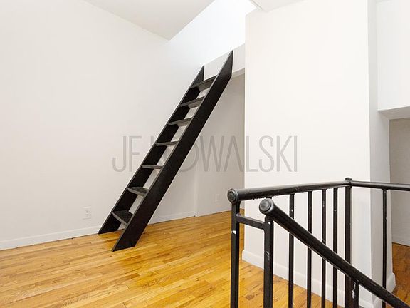 4th image of 156 Bleecker St #10GE