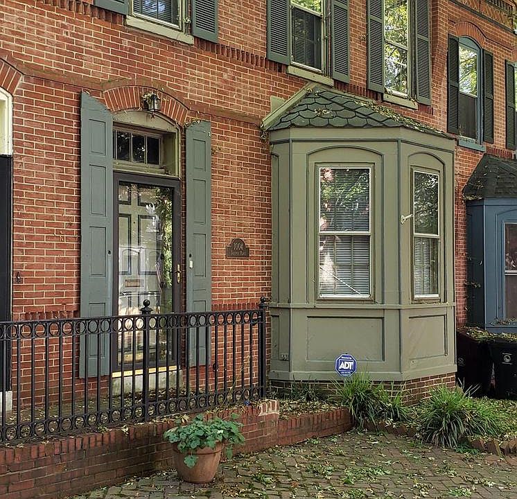 1st image of 1004 Trenton Pl
