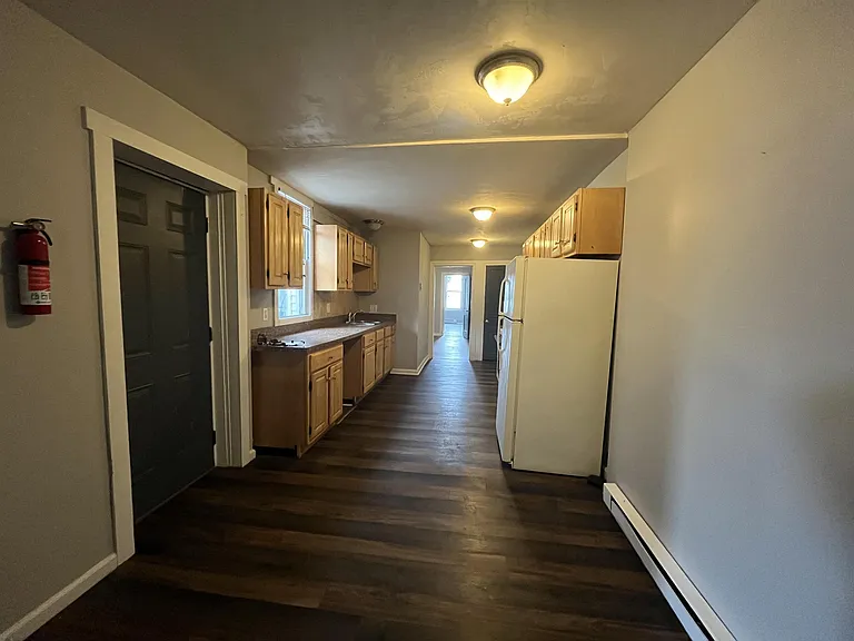 51 S Queen St #1 — Photo 5