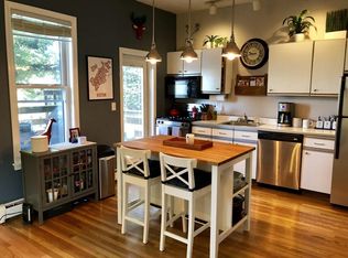 5 Thomas Park APT 3, South Boston, MA 02127