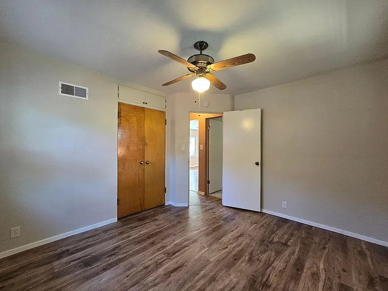 1005 Rimrock Rd — Photo 9