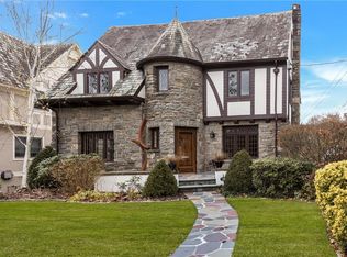 28 Raynor Ave, Mount Vernon, NY 10552