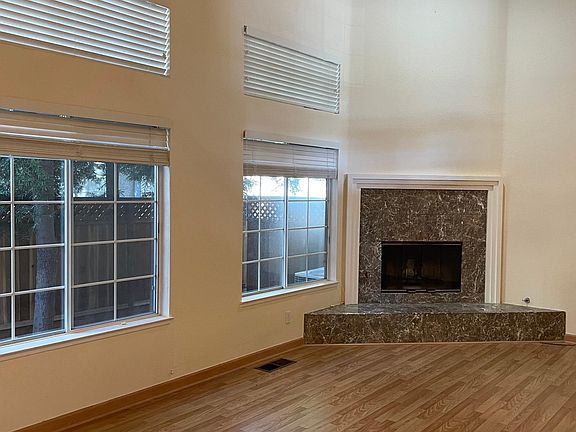 4th image of 1804 Park Vista Cir