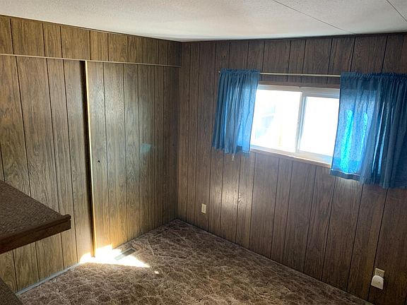 4th image of 4606 Long Branch Dr
