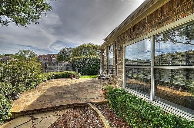 1st image of 1701 Newton Dr