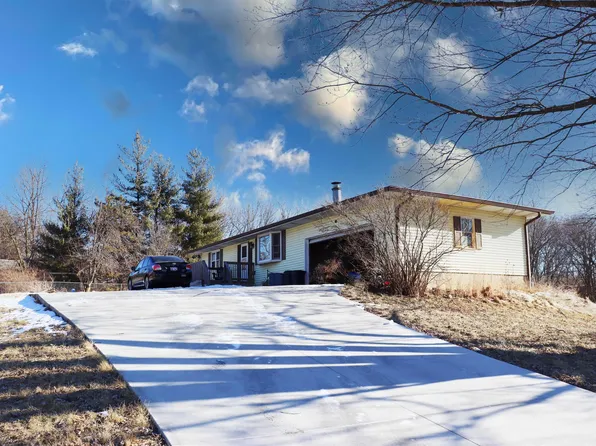 252 Grimm Rd, Congerville, IL 61729