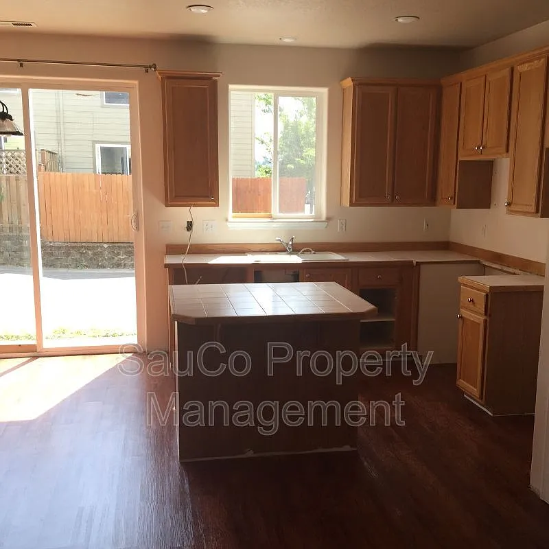 3 bed, 2.5 bath, 1537 sqft, $2,250 — Photo 1