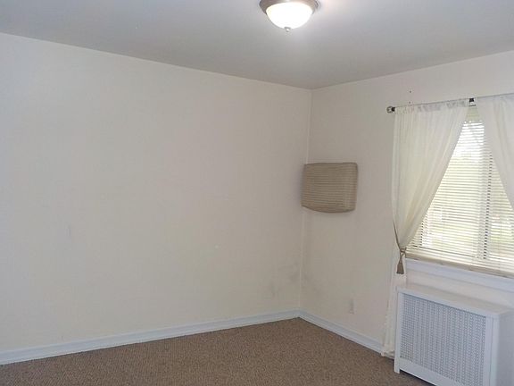 5th image of 261-54 Langston Ave Floor 1