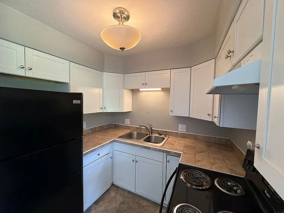 1406 County Road 6