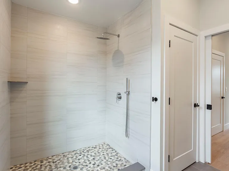 1448 E Wilt St — Photo 28