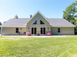 141 Mountain Rd, Saint Albans, ME 04971