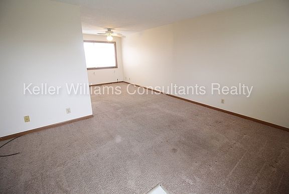 3rd image of 100 Buckeye Cir