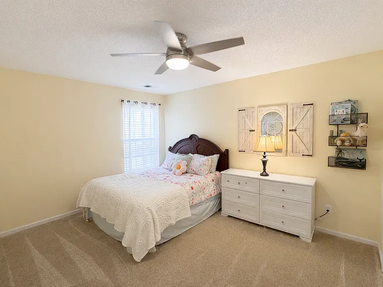 275 Dunning Rd — Photo 16