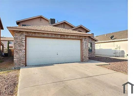4 bed, 1942 sqft, $2,050 — Photo 2