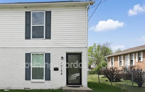 1519B 21st Ave N Photo 1