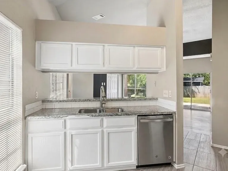 22131 Bridgebrook Dr — Photo 5