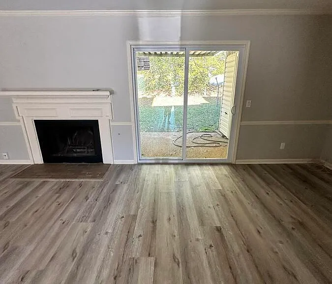 1062 Fairfax Dr — Photo 8