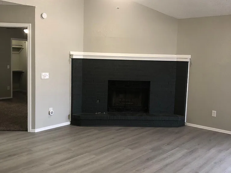 1903 Christie Dr #1903 — Photo 3