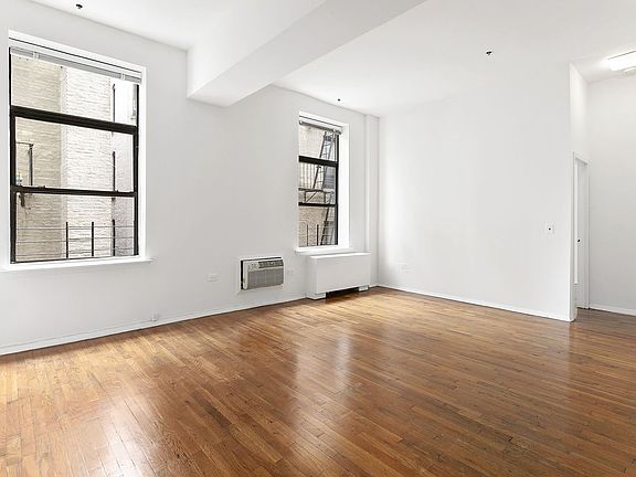 3rd image of 215 W 84th St APT 316