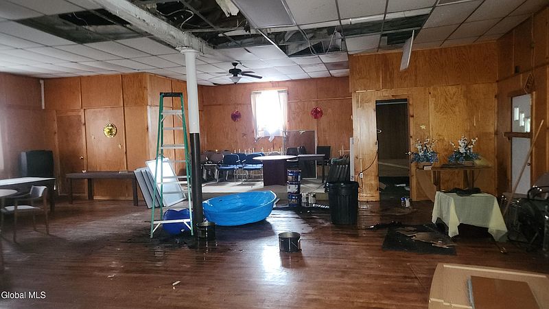 3rd image of 269 Spruce Street