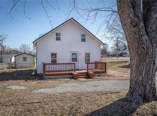 511 Locust St, Lathrop, MO 64465