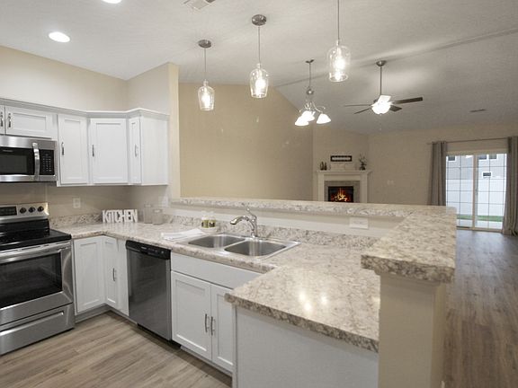 4th image of 4232 Payne Dr #6
