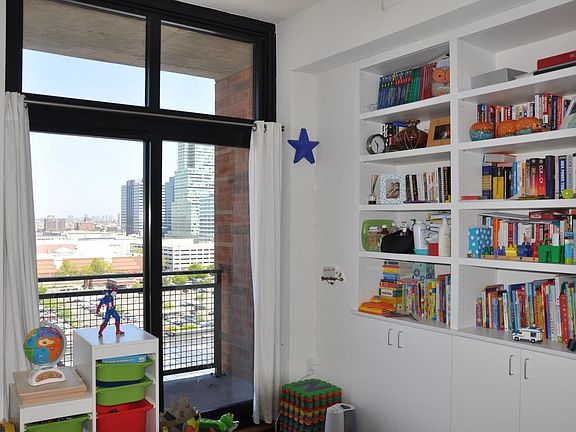 5th image of 159 2nd St APT 1006