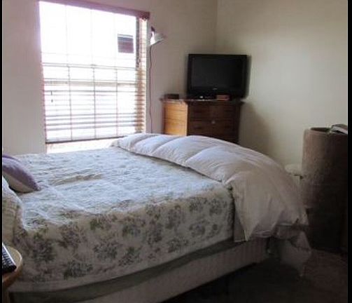 3rd image of 311 Newport Ln APT B2