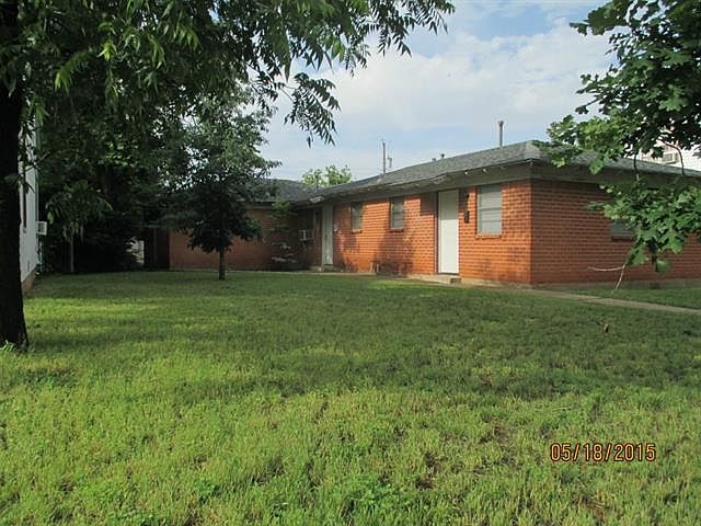 1st image of 681 En 15th St APT B