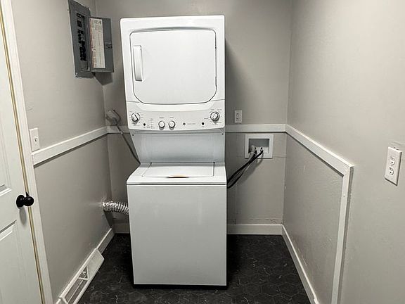 5th image of 2812 Mulberry Rd APT B