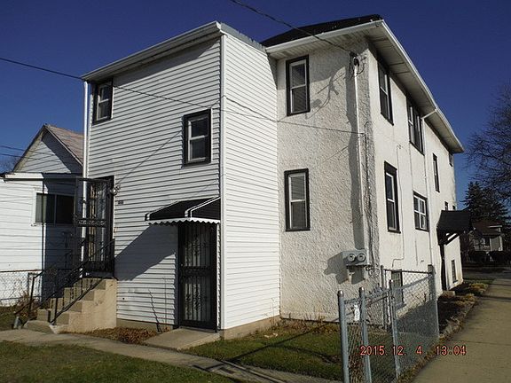 2nd image of 446 23rd Ave