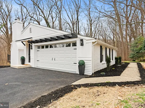 971 Stevens Ln, Wayne, PA 19087