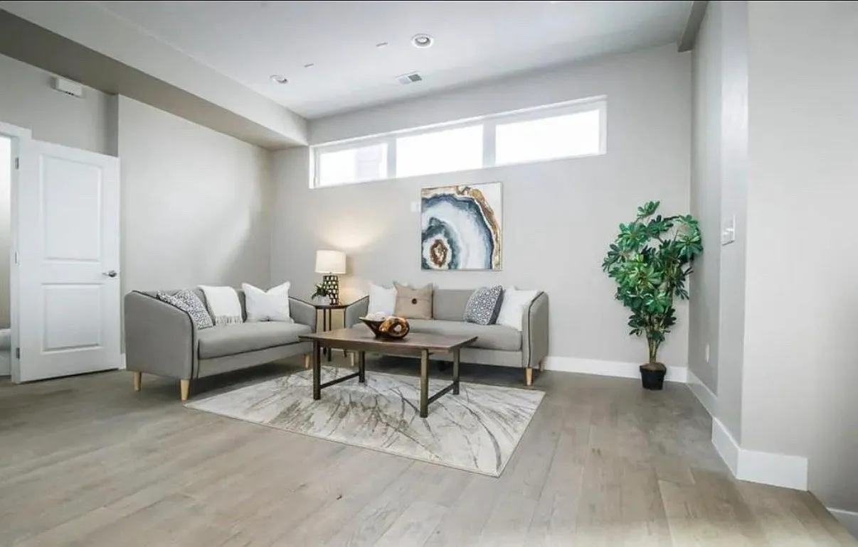 2 bed, 1418 sqft, $3,700 — Photo 3