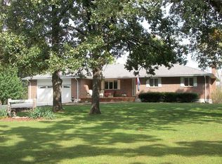 72 Oak Hill Rd, Eldon, MO 65026