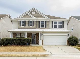 1908 Devonridge Dr, Fuquay Varina, NC 27526