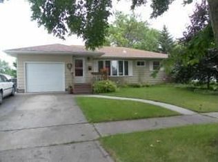 1414 10th St N, Moorhead, MN 56560