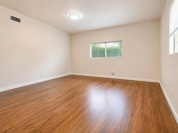 5th image of 1208 Manzano Way #2
