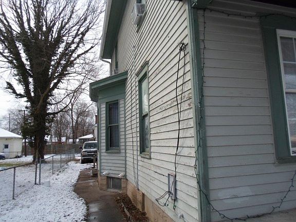 3rd image of 1404 Girard Ave