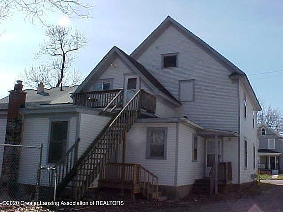 5th image of 228 Woodlawn Ave