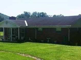 979 N Bend Rd, Stanton, KY 40380