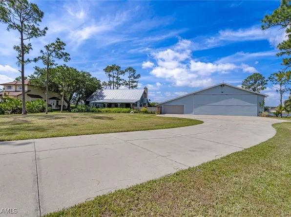 18631 Baseleg Ave, North Fort Myers, FL 33917