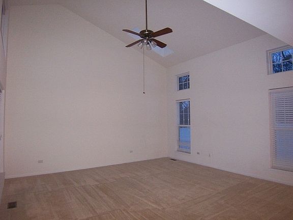 5th image of 17146 W Cunningham Ct #17146
