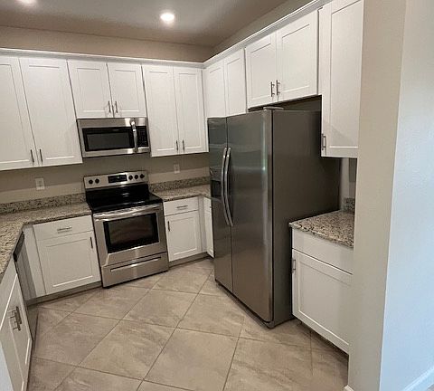3rd image of 14113 Pine Lodge Ln