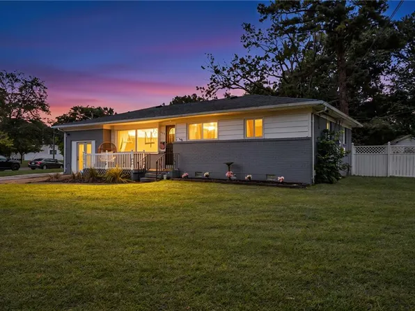 429 Pepper Mill Ln, Norfolk, VA 23502