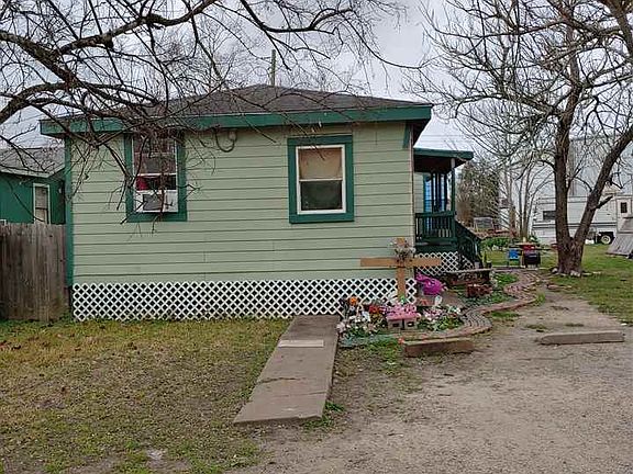 3rd image of 2610 Avenue D